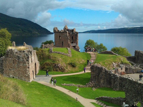 2-Day Inverness and the Highlands Very Small Group Tour from Edinburgh - Ben Nevis photo break and Fort Augustus: short stops, big outputs