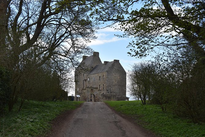 2-Day Outlander Experience Small Group Tour from Edinburgh - Price and Value: What You’re Really Paying For