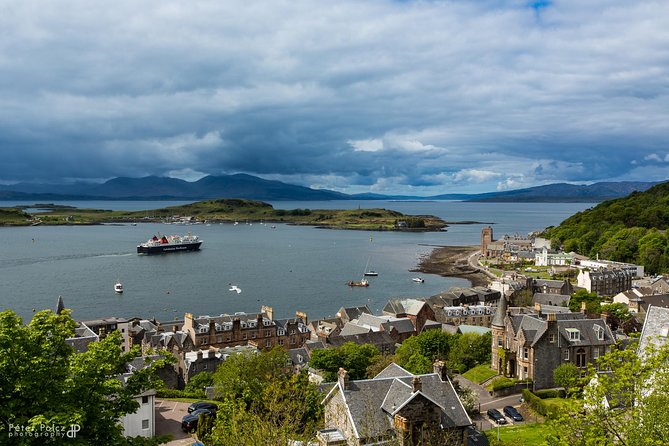5-Day Best of Scotland Tour from Edinburgh - Day 4: Eilean Donan, Loch Ness monster hunting, and Urquhart Castle