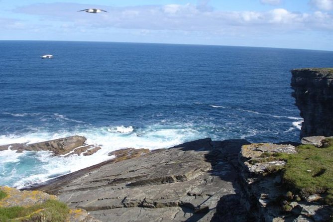 5-Day Orkney & Northern Coast Tour from Edinburgh Incl Admissions - Day 4: Ferry back to the mainland and a Northwest Highlands day with Ardvreck Castle ruins