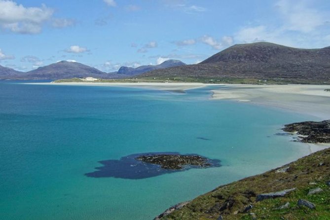 6-Day Outer Hebrides and Isle of Skye Small-Group Tour from Edinburgh - Luskentyre to Portree: Harris beaches, Harris Tweed myths, then Skye’s hub