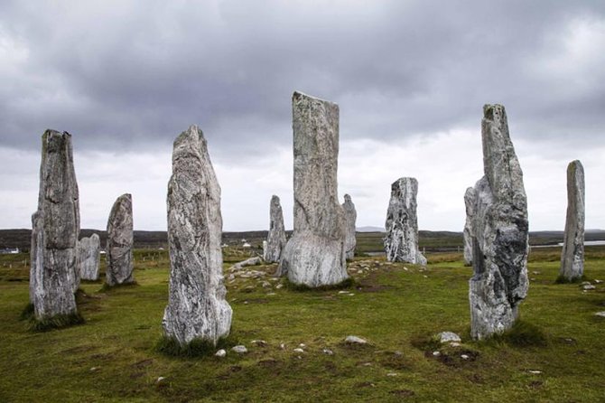 6-Day Outer Hebrides and Isle of Skye Small-Group Tour from Edinburgh - Skye day choices: Quiraing walking, Kilt Rock, and Loch Coruisk options