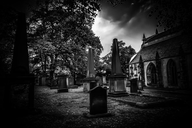 City of the Dead Haunted Graveyard Tour - Entering Greyfriars: the tour’s best trick is momentum