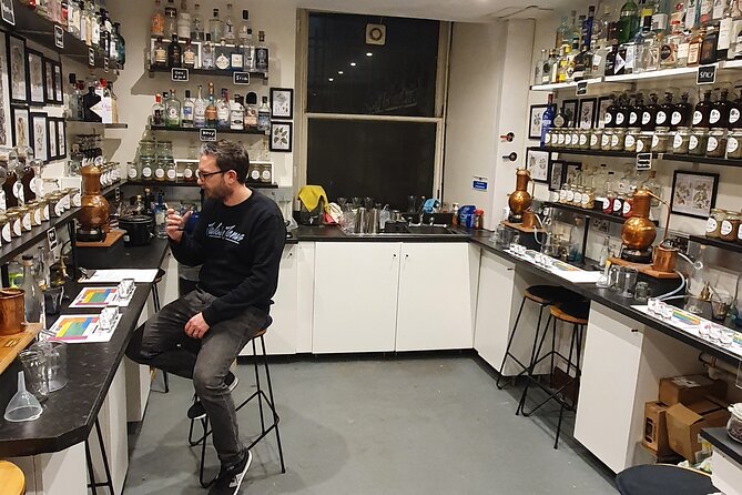 Distill a bottle of Gin on mini copper stills - Distilling on a Mini Copper Still: How You Turn Choices into Alcohol