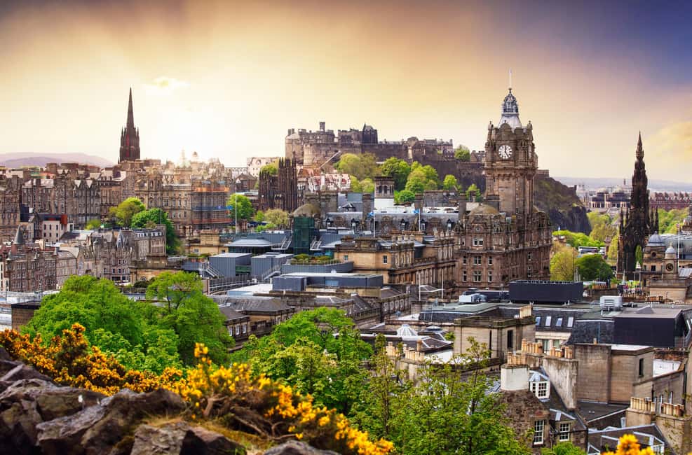 Edinburgh: 3-Hour Guided Secret Food Tour - Start Smart at St Giles Cathedral (With the Orange Umbrella)