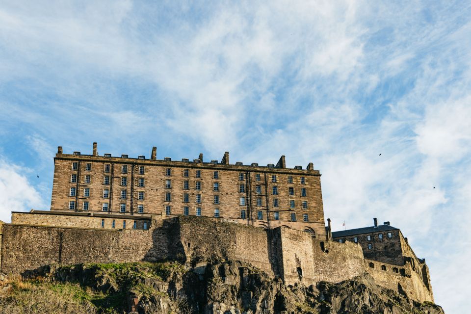 Edinburgh: 3-Hour Guided Walking Tour - Writers’ Museum and Riddles Court: the Old Town’s reading room