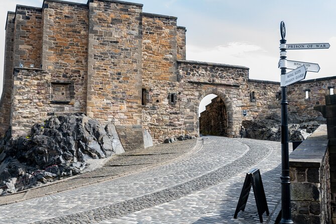 Edinburgh Castle: Guided Walking Tour with Entry Ticket - Castle Rock views over UNESCO Old Town: photos are the bonus, not the whole point