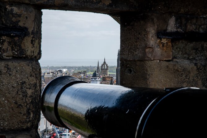 Edinburgh Castle: Guided Walking Tour with Entry Ticket - Inside-after-the-tour planning: museums, prisons, and time to wander