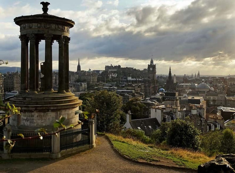 Edinburgh: Dark History Royal Mile Walking Tour - Canongate Graveyard: Where Ghost Ideas Get Their Fuel