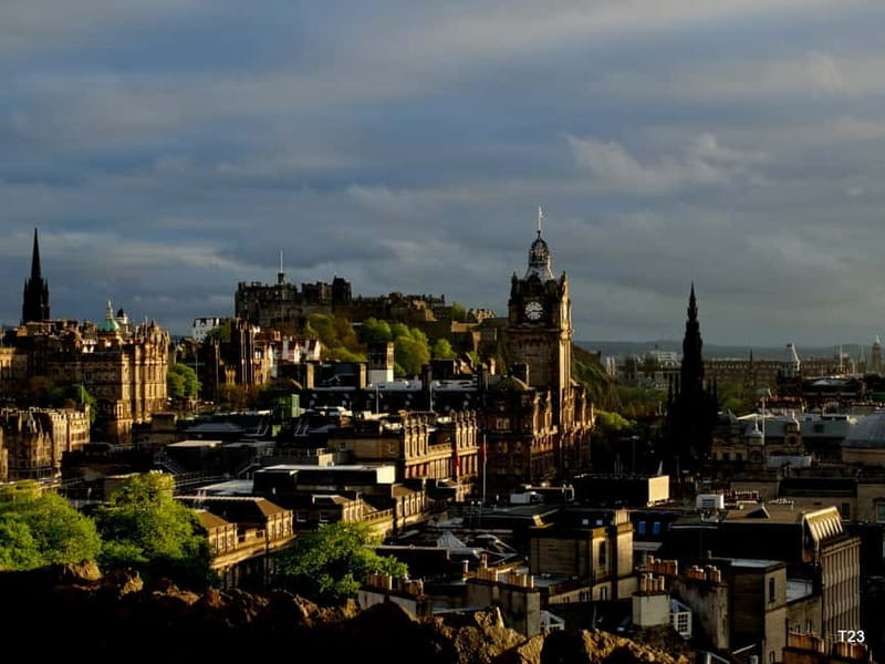 Edinburgh: Dark History Royal Mile Walking Tour - What Makes Edinburgh’s Dark History Tour Feel Different from a Ghost Walk