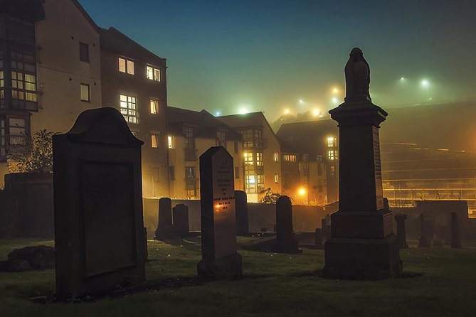 Edinburgh Darkside Walking Tour: Mysteries, Murder and Legends - Canongate Kirkyard: 17th-century cemetery time without theatrics