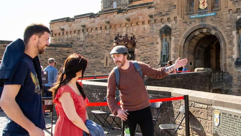 Edinburgh: Edinburgh Castle Guided History Tour with Tickets - Quick hits before you go