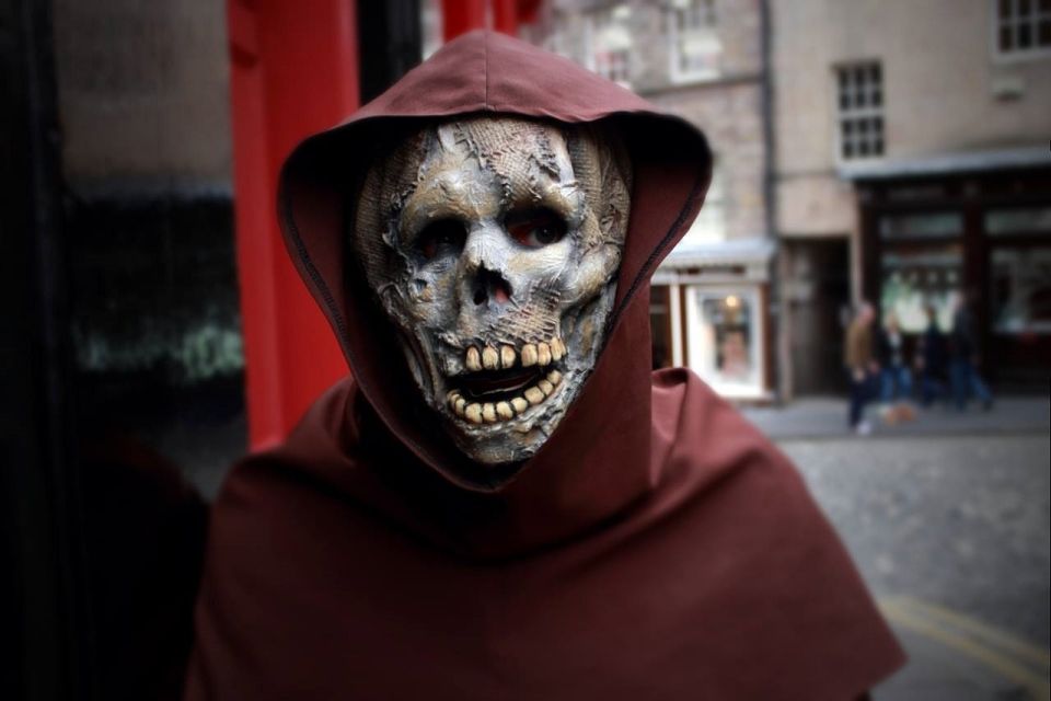 Edinburgh Ghosts & Gore Walking Tour - Key Points You’ll Care About