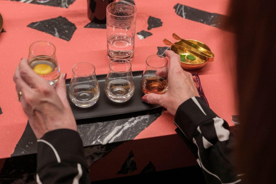 Edinburgh: Gin Distillery Tour and Tasting - The Stillhouse: distillation secrets explained without the fuss