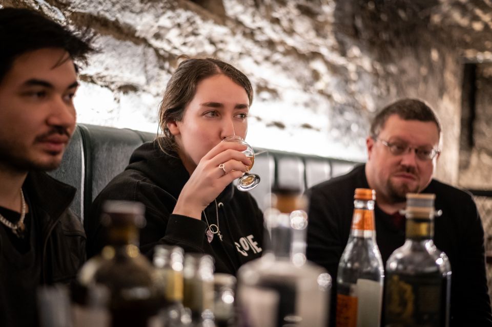 Edinburgh: Gin Tasting at Underground Venue - Who should book this gin tasting (and who shouldn’t)