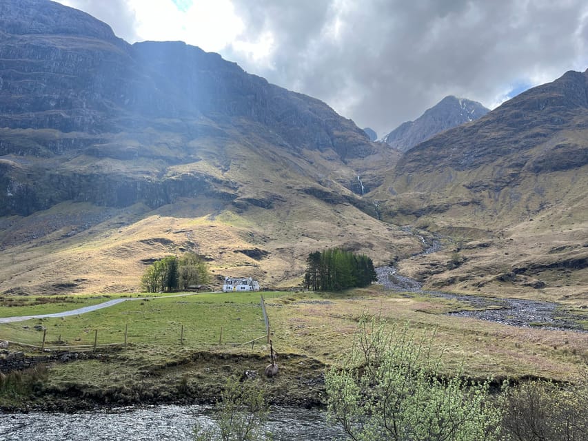 Edinburgh: Glenfinnan Viaduct, Glencoe & Fort William - The guides: where the trip becomes fun, not just scenic