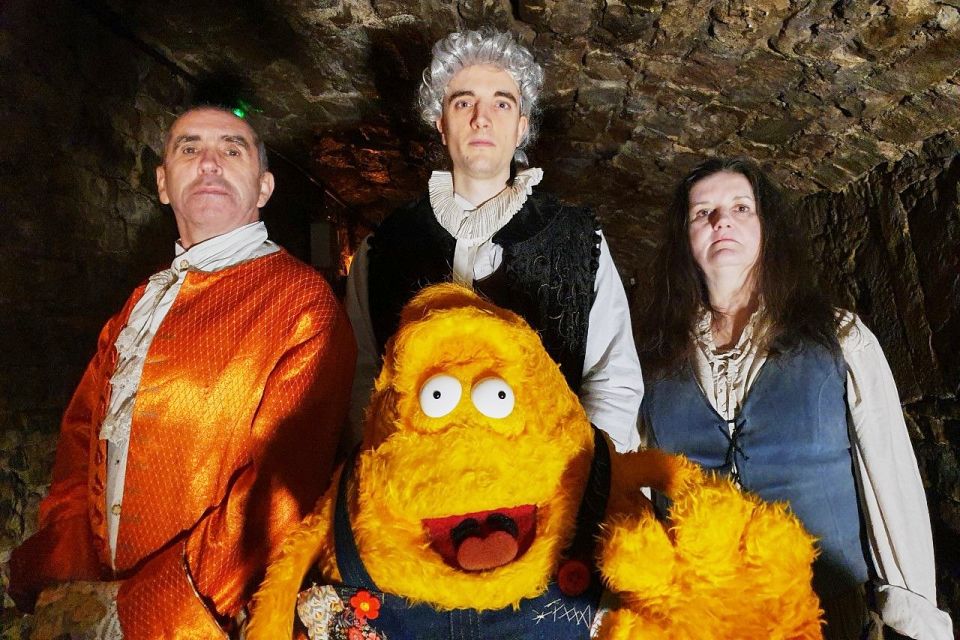 Edinburgh: Guided Ghost Walking Tour - The Royal Mile walk: gruesome stories with a clear route
