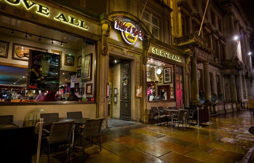 Edinburgh: Hard Rock Cafe with Set Menu for Lunch or Dinner - Set Menus in 75 Minutes: Acoustic vs Electric