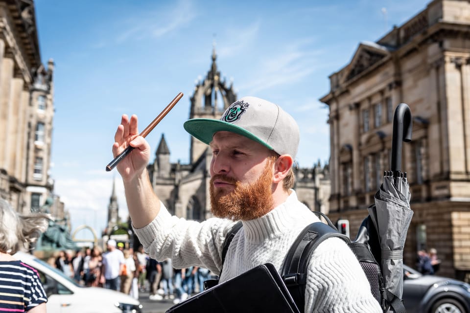 Edinburgh: Harry Potter Origins Tour & Gin Tasting Combo - Greyfriars Kirkyard and Tom Riddle’s Grave