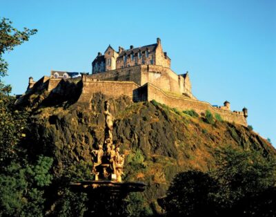 Edinburgh: Harry Potter Wizard Walking Tour, Kids Join Free - Meeting at Tron Kirk: Start in the Right Spot