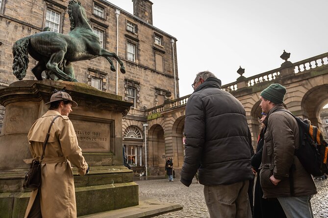 Edinburgh Historical Gems Tour with Whisky & Local Flavours - Timing and effort: 2 hours to 2 hours 10 minutes on foot