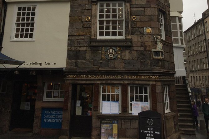 Edinburgh: History Lovers Old Town Walking Tour - Old Town on foot: understanding the city quarter, not just collecting stops