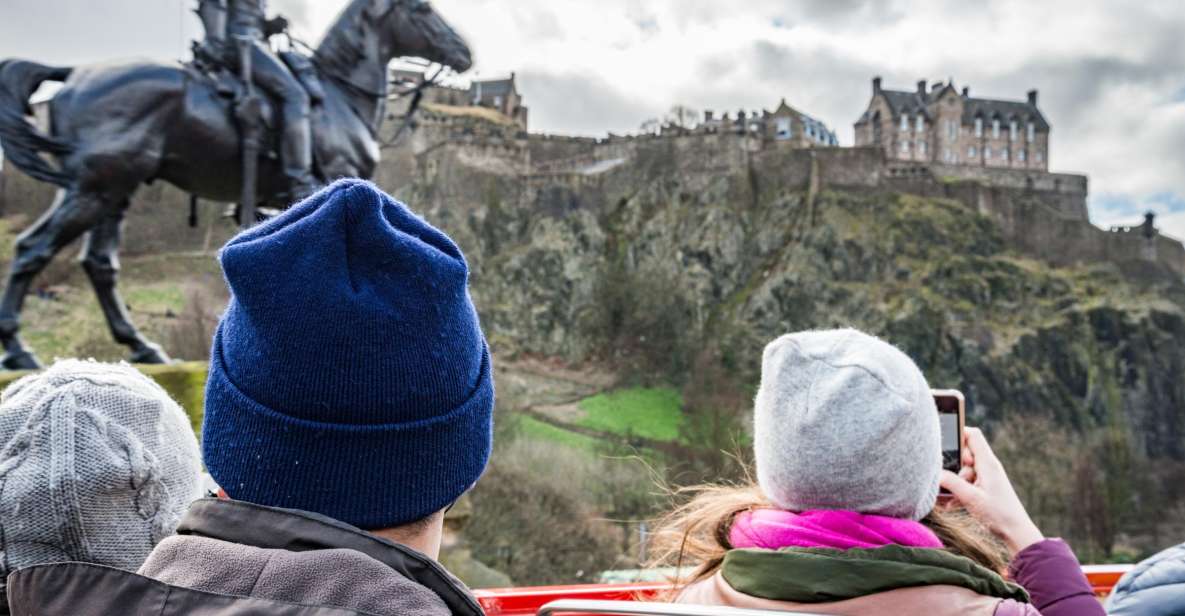Edinburgh: Hop-On Hop-Off Bus Pass with 3 City Tours - Edinburgh Tour (live English): the best viewpoint for Old Town + New Town
