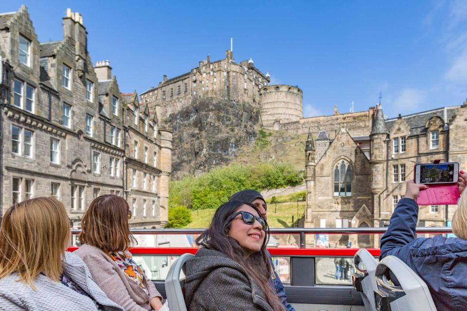Edinburgh: Hop-On Hop-Off Bus Pass with 3 City Tours - City Sightseeing Tour (multilingual audio): the Old Town path with a kids-friendly twist