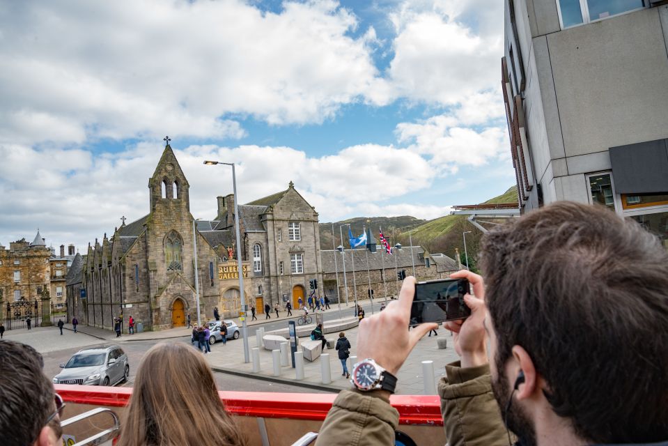 Edinburgh: Hop-On Hop-Off Bus Pass with 3 City Tours - Majestic Tour to Newhaven: coastline air, Royal Yacht Britannia, and Leith stops