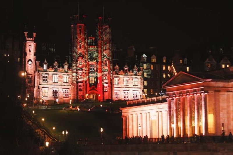 Edinburgh: Hop-On, Hop-Off Bus Tour City & Britannia Combo - Open-Top Decks, Inside Seats, and Audio in 9 Languages