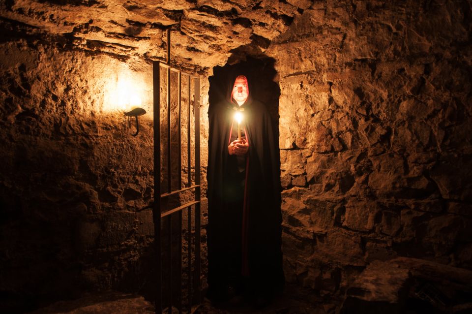Edinburgh: Immersive Small-Group Haunted Underground Tour - Should you book the Haunted Underground Tour of Edinburgh’s Blair Street Vaults?