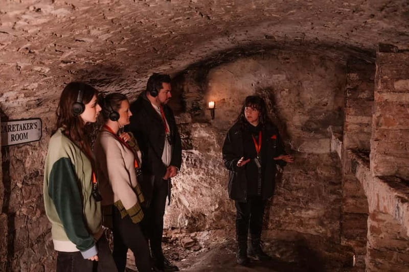 Edinburgh: Immersive Small-Group Historic Vaults Tour - Key things to know before you go