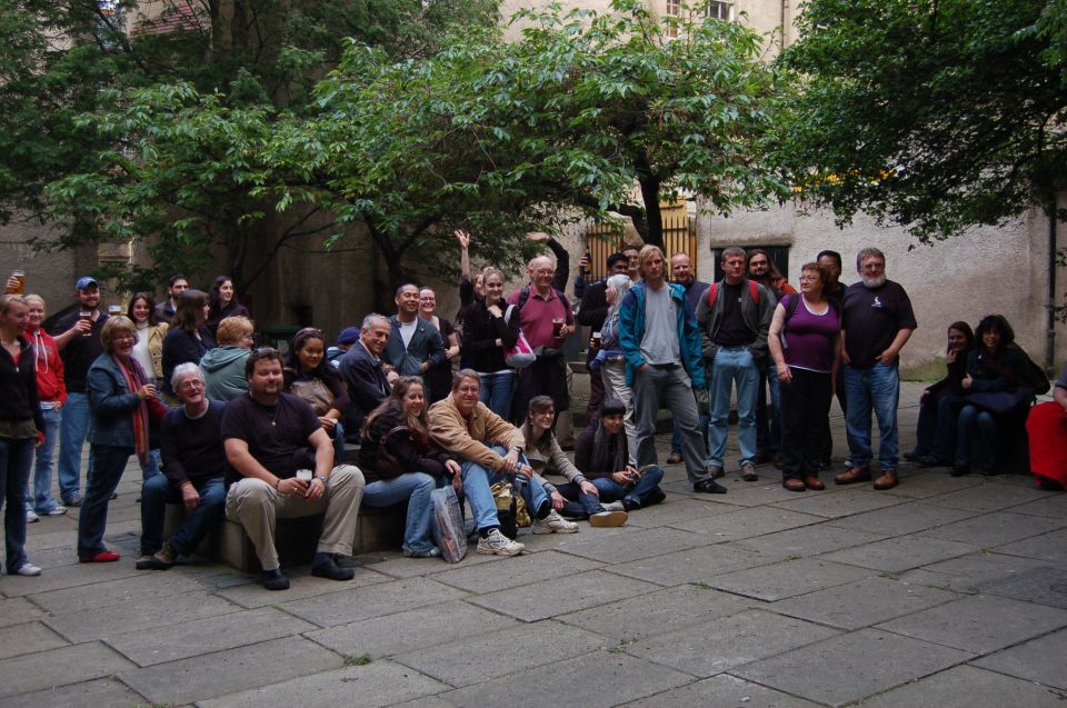 Edinburgh Literary Pub Tour with "Real-Actors" - Who should book this Edinburgh Literary Pub Tour