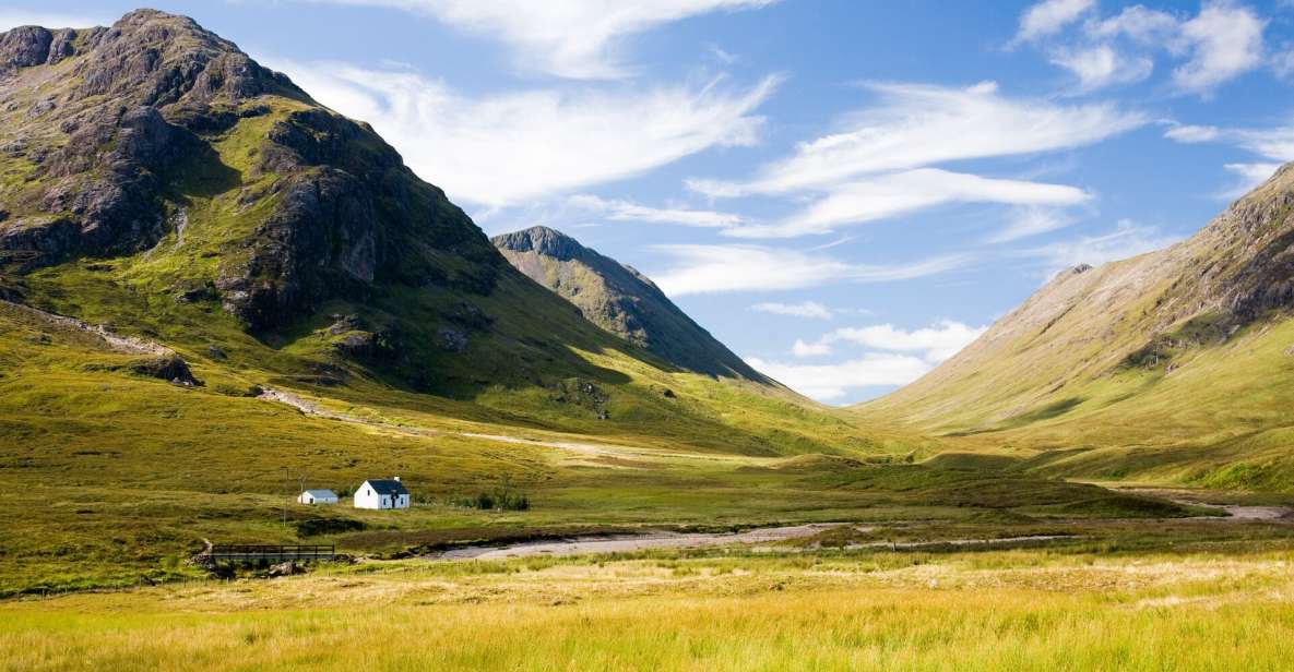 Edinburgh: Loch Ness, Glencoe, and Highlands Day Tour - Getting out of Edinburgh: Stirling Castle, Callander, and the road north