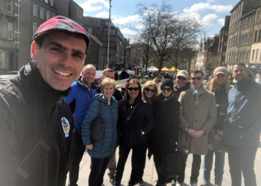 Edinburgh: Mountebank Comedy Walk - What to bring so the walk is actually enjoyable