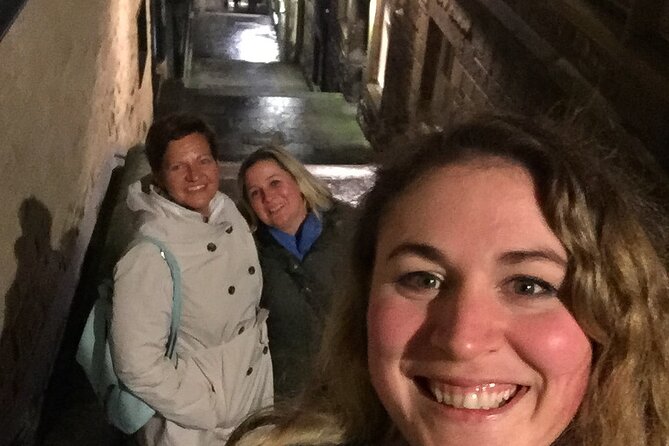 Edinburgh Night Tour with a Local Guide: Private & 100% Personalized - Stop 1: Sheep Heid Inn or a similar classic pour