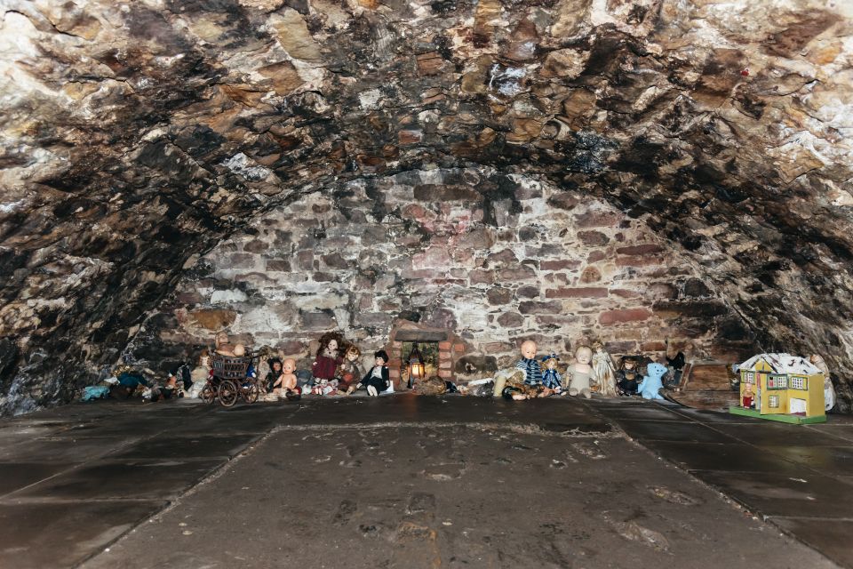 Edinburgh: Old Town and Underground Historical Tour - Who should book, and who should think twice