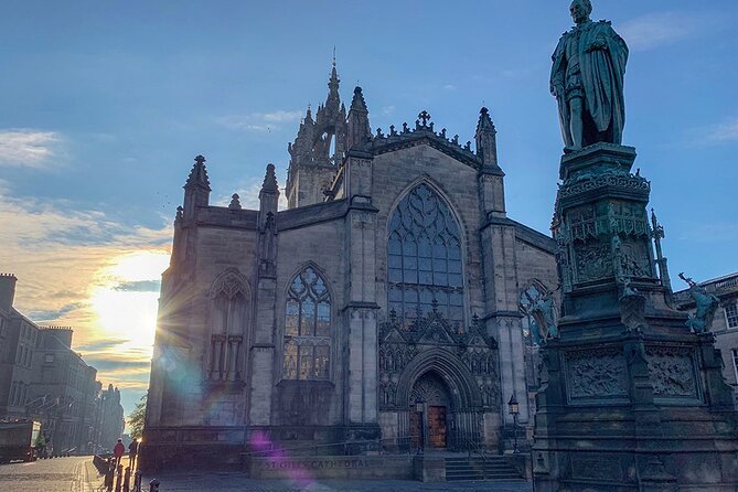 Edinburgh Old Town: Historical Guided Walking Tour - Where you start and where you end (and why it matters)