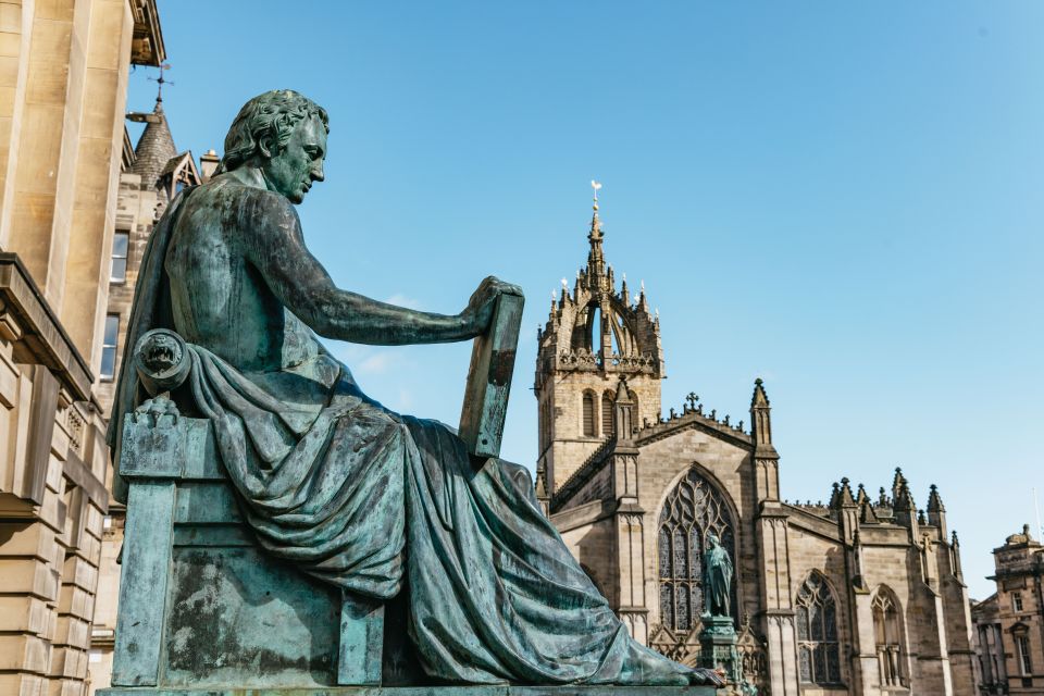 Edinburgh: Old Town History and Tales Walking Tour - Auld Reekie alleys: medieval streets plus folklore that sticks