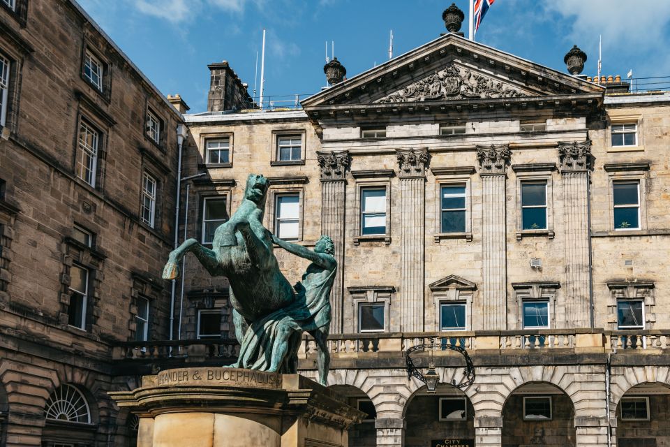 Edinburgh: Old Town History and Tales Walking Tour - Scottish Enlightenment threads you can feel while you walk