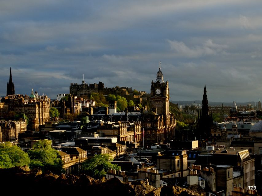 Edinburgh: Old Town Stories - Guided Walking Tour - Two hours of Scottish origins, citizens, and courtroom-level storytelling