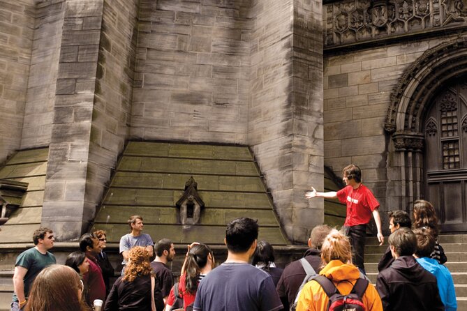 Edinburgh: Old Town's Highlights Walking Tour - Guides: what the reviews reveal about style (and why it matters)