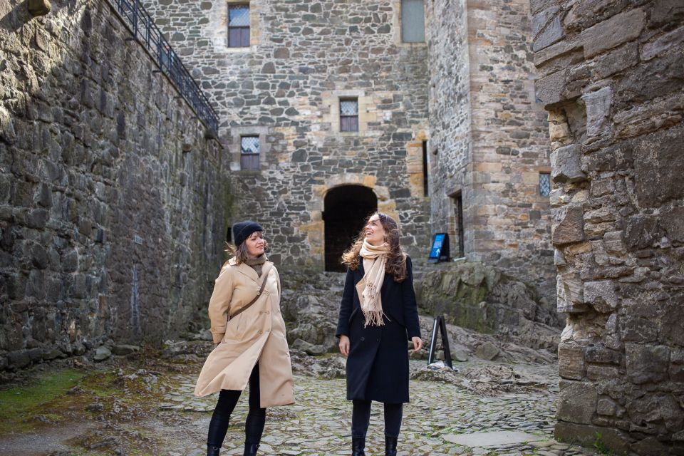 Edinburgh: "Outlander" Filming Locations Guided Tour - Falkland: stepping into 1940s Inverness (and maybe feeling the chills)