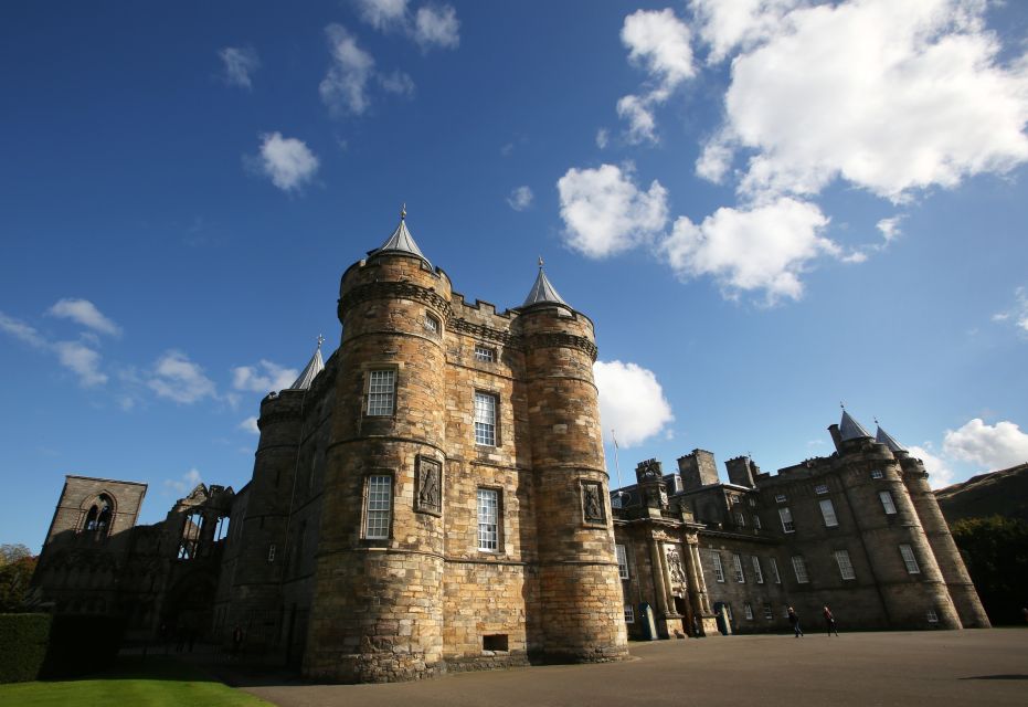 Edinburgh: Palace of Holyroodhouse Entry Ticket - Holyroodhouse in 90 minutes: what you’ll see and why it matters