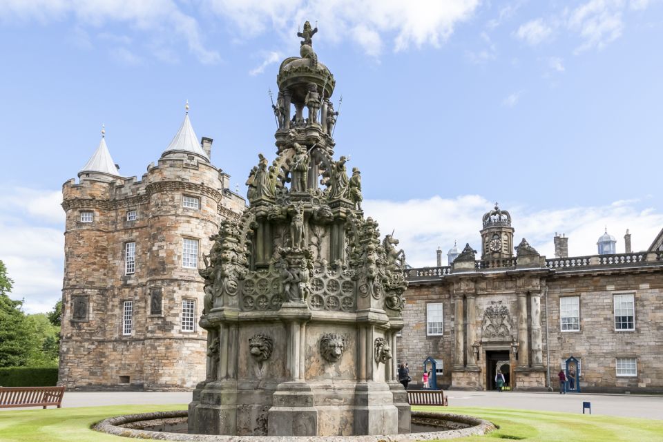 Edinburgh: Palace of Holyroodhouse Entry Ticket - Holyrood Abbey ruins and gardens: the payoff after the baroque rooms