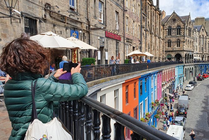 Edinburgh Private Walking Tour - Where you meet and how the tour starts smoothly