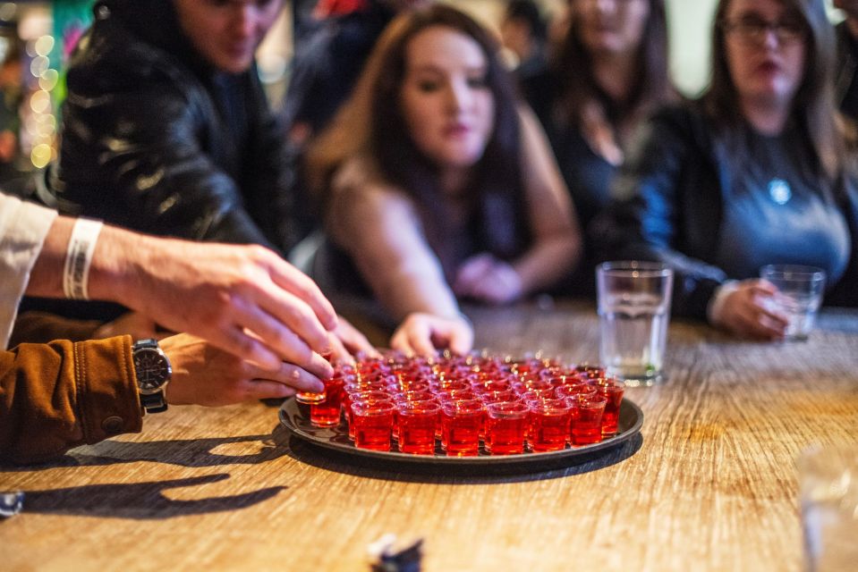 Edinburgh: Pub Crawl 7 Bars with 6 Shots - Who this pub crawl fits best
