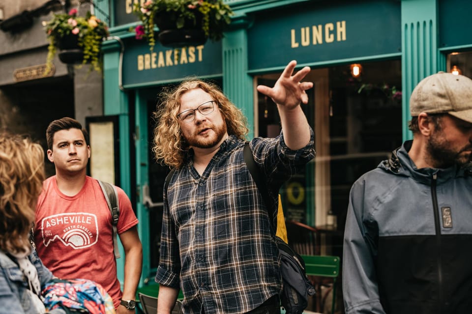 Edinburgh: Pubs and History Guided Walking Tour with Beer - Starting at 26 St Giles’ St: the smartest way to see Old Town