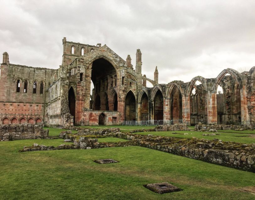 Edinburgh: Rosslyn Chapel, Borders & Glenkinchie Distillery - Melrose Abbey and Melrose Town: Robert the Bruce’s Heart Story