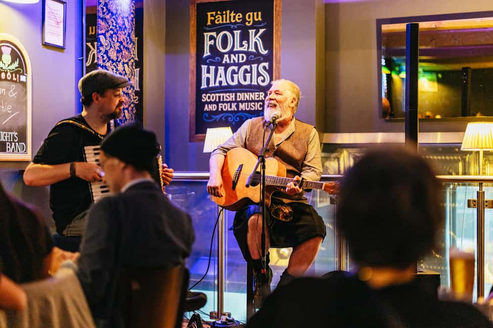 Edinburgh: Scottish Dinner and Folk Music Experience - Key highlights at a glance